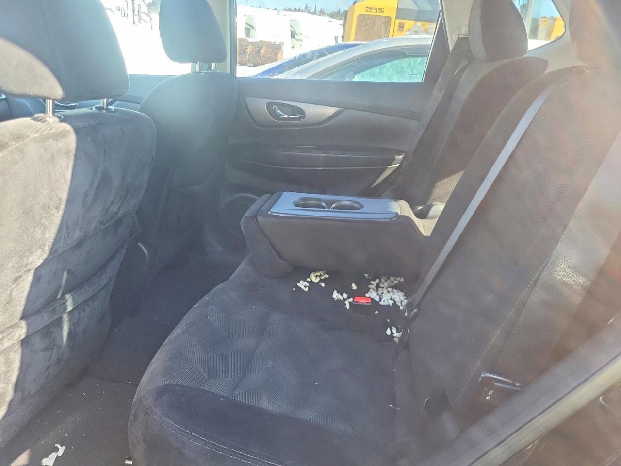 2016 Nissan Rogue S - zdjęcie 10