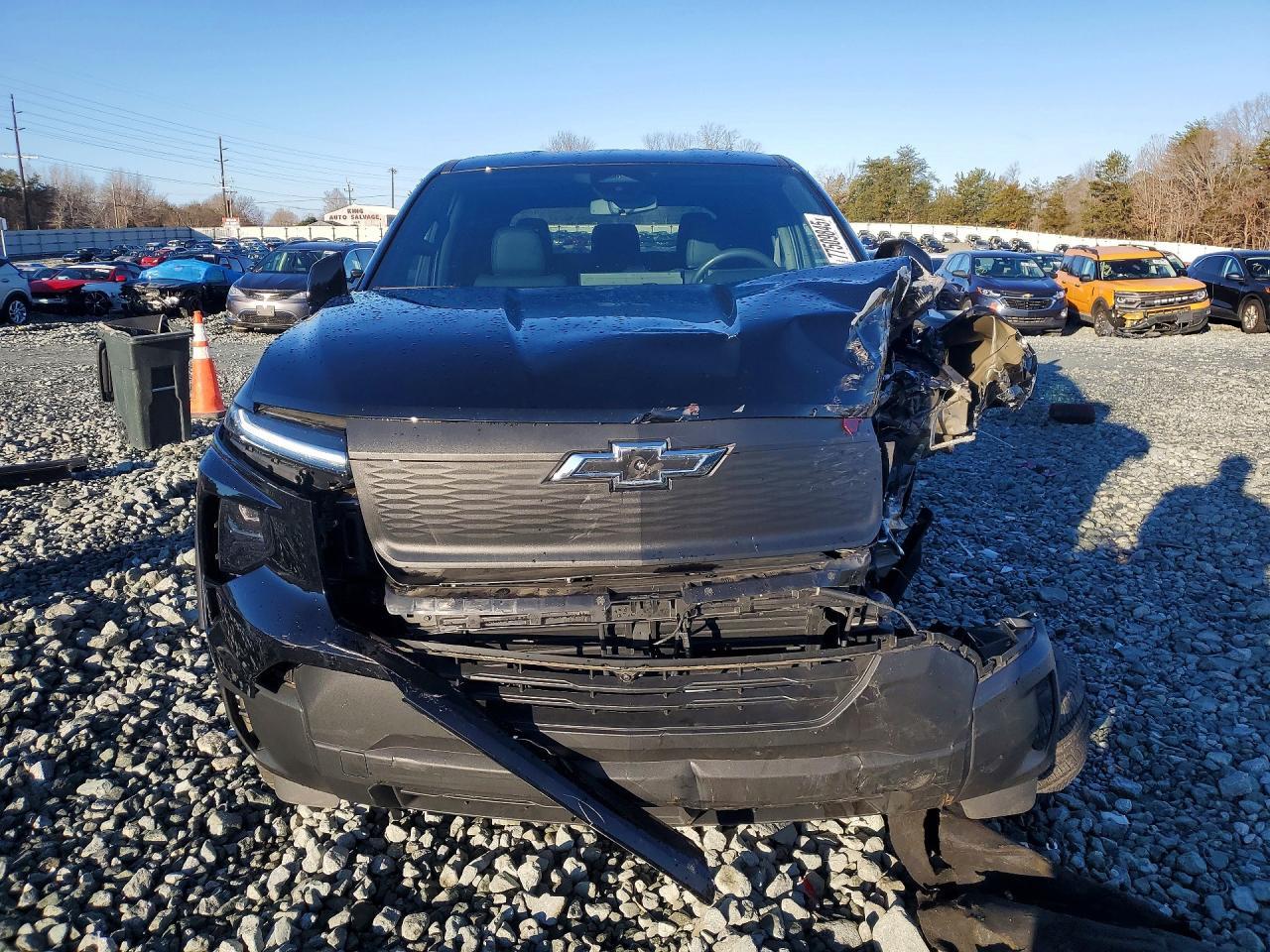 2024 Chevrolet Silverado - zdjęcie 5