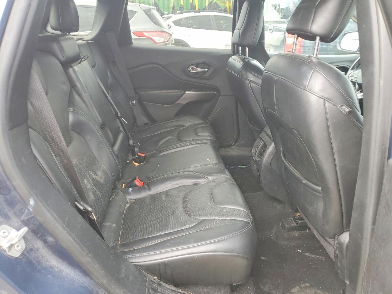 2019 Jeep Cherokee Limited - zdjęcie 11