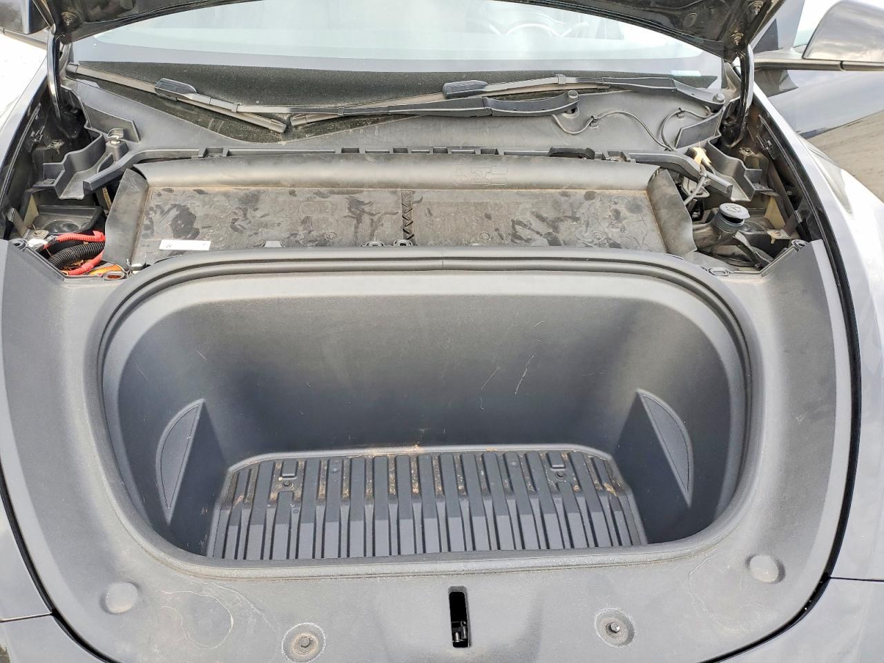 2023 Tesla Model Y - zdjęcie 11