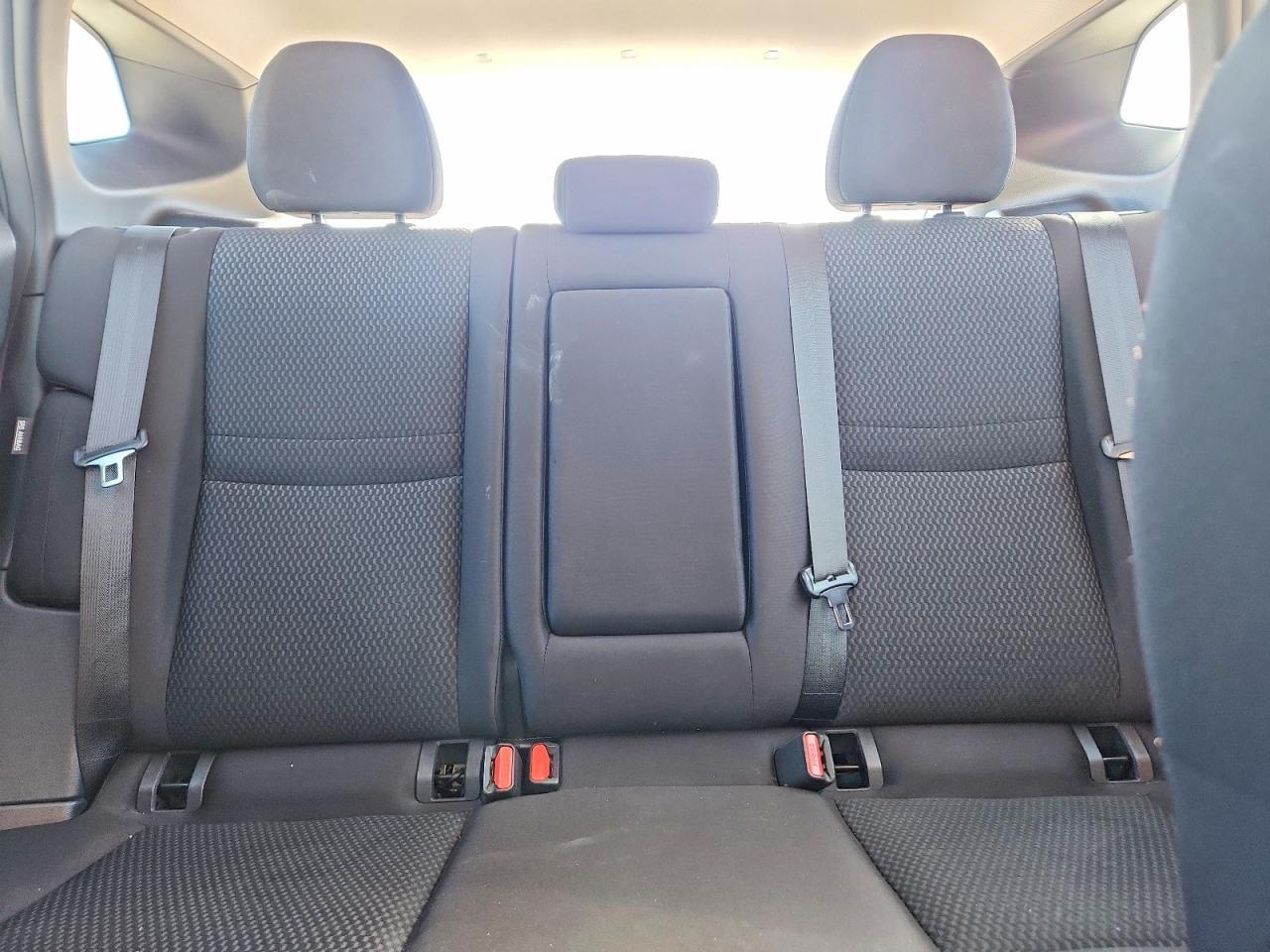 2021 Nissan Rogue Sport S - zdjęcie 10