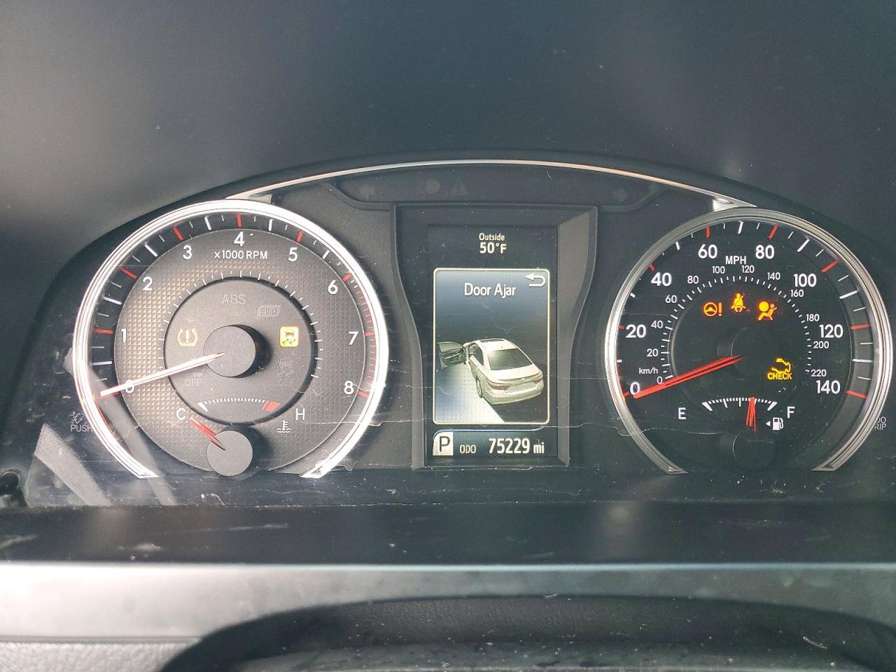 2016 Toyota Camry Xse - zdjęcie 9