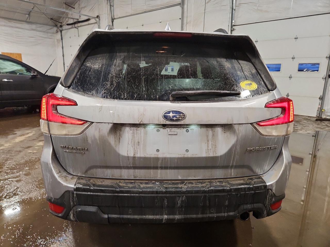2021 Subaru Forester Limited - zdjęcie 6