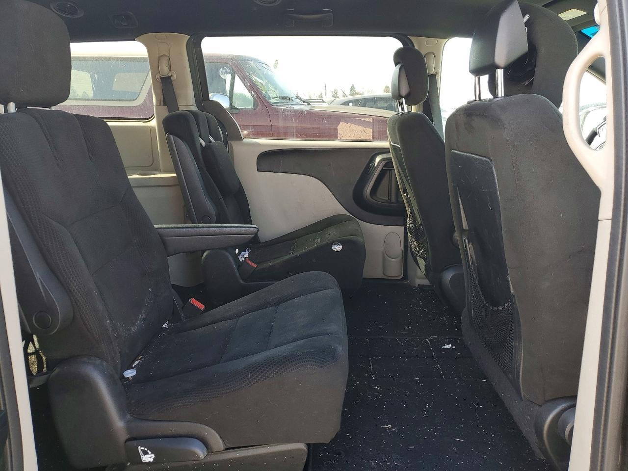 2016 Dodge Grand Caravan Se - zdjęcie 11