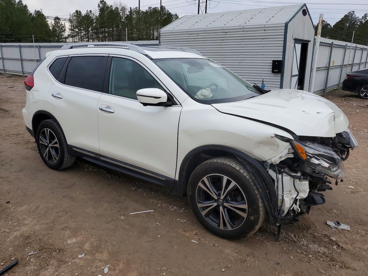 2017 Nissan Rogue S - zdjęcie 4