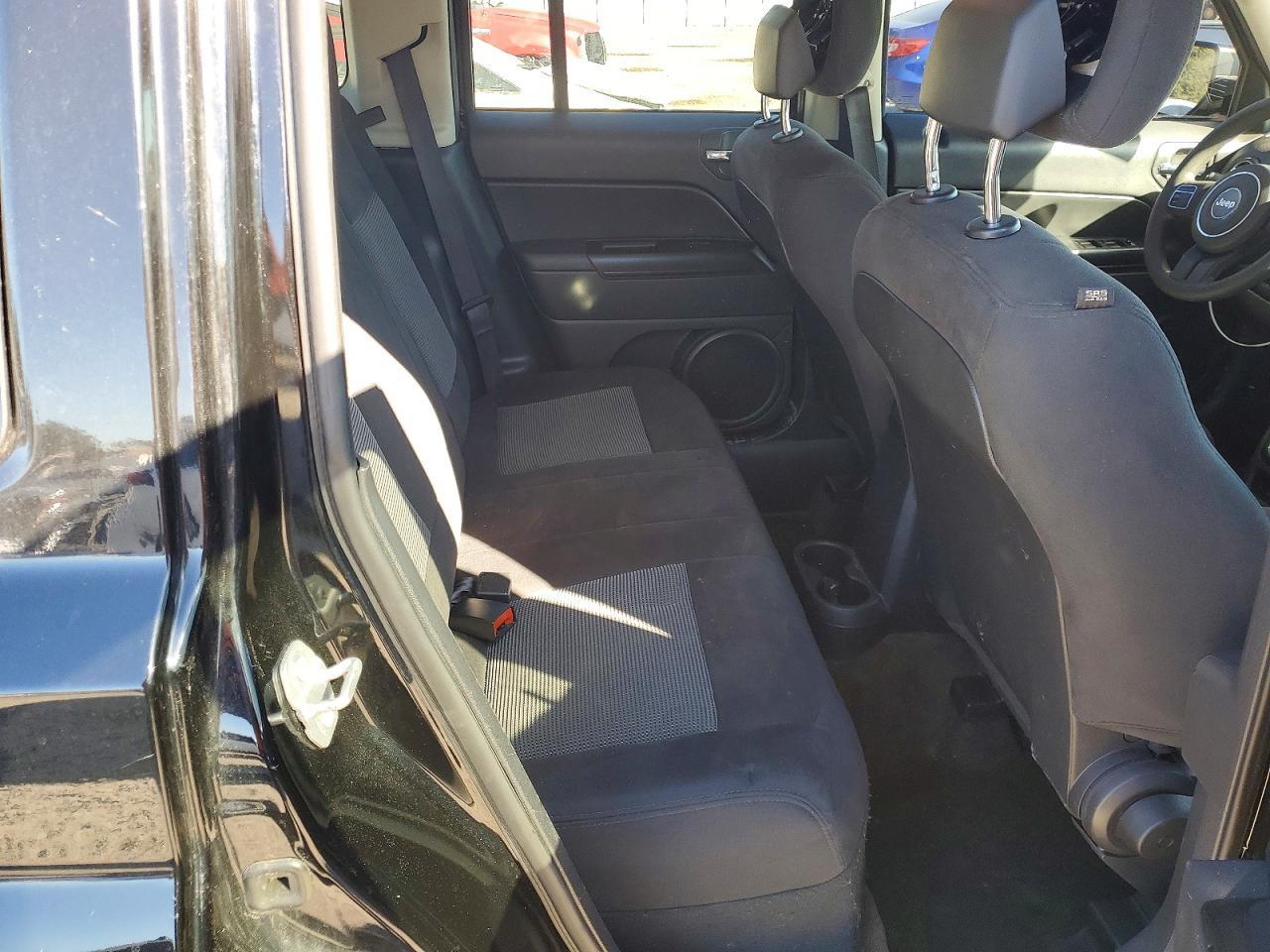 2016 Jeep Patriot Sport - zdjęcie 11