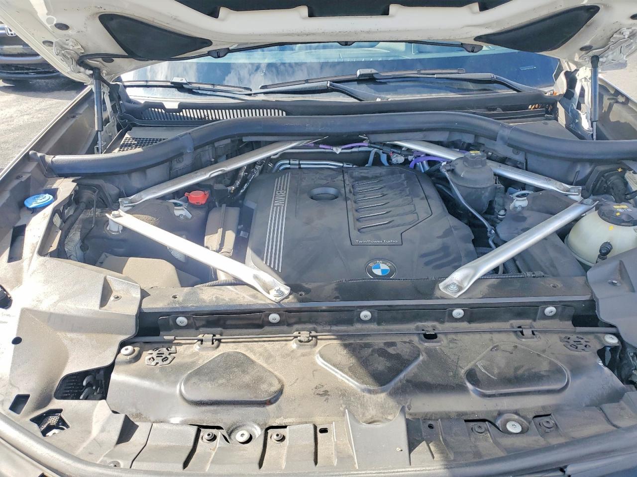 2022 BMW X7 xDrive40I - zdjęcie 12