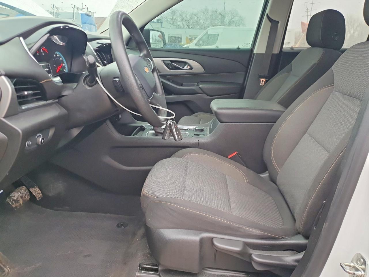 2020 Chevrolet Traverse Ls - zdjęcie 7