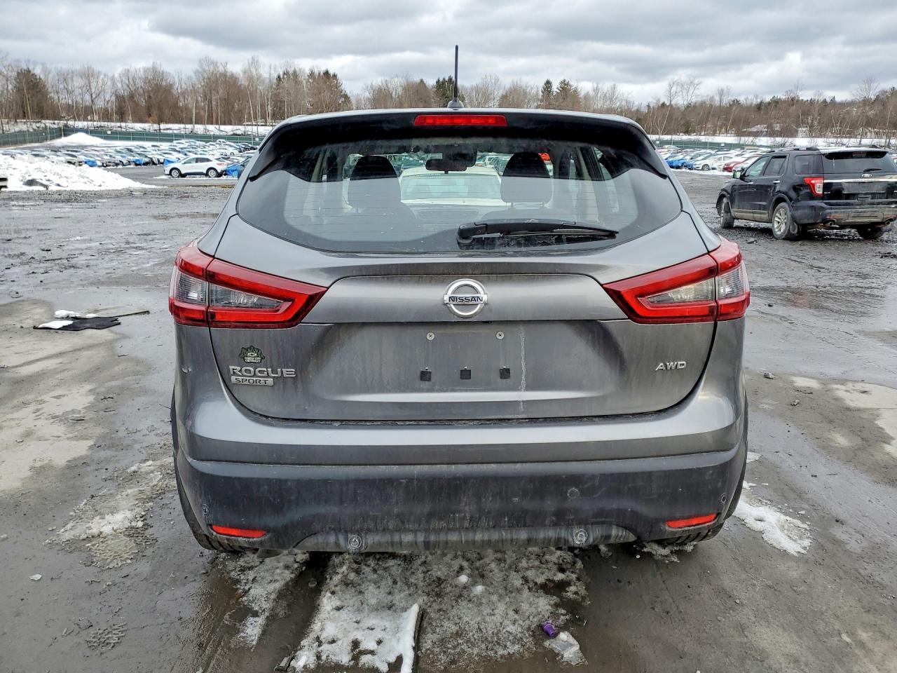 2022 Nissan Rogue Sport S - zdjęcie 6