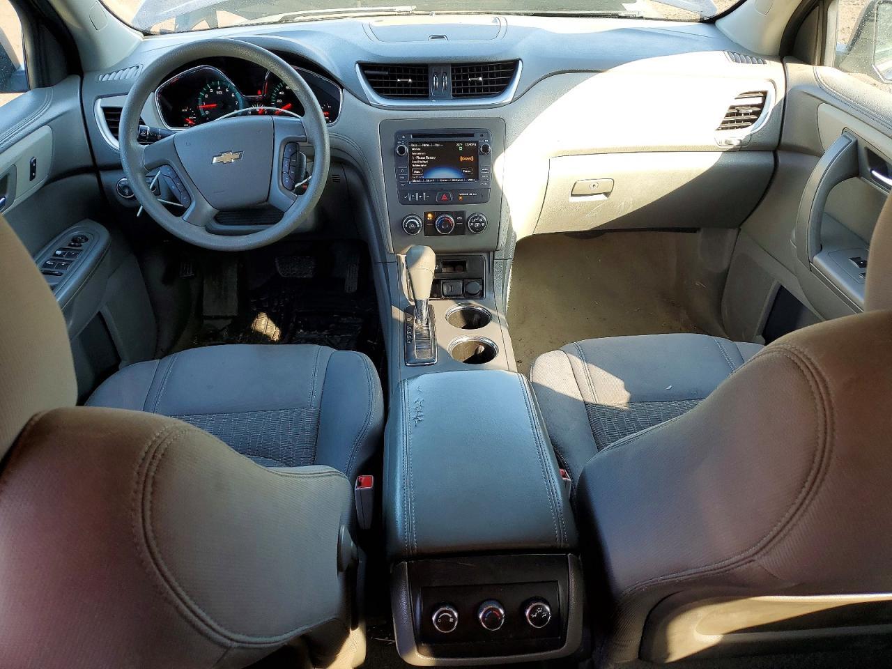2015 Chevrolet Traverse Ls - zdjęcie 8