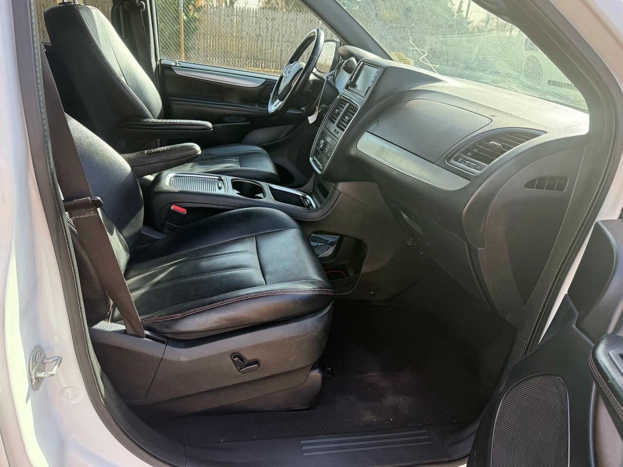 2018 Dodge Grand Caravan Gt - zdjęcie 5