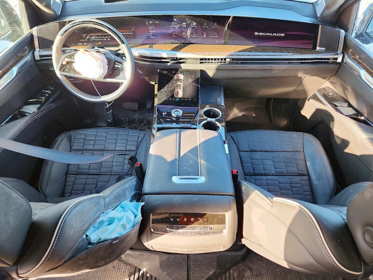 2025 Cadillac Escalade - zdjęcie 8