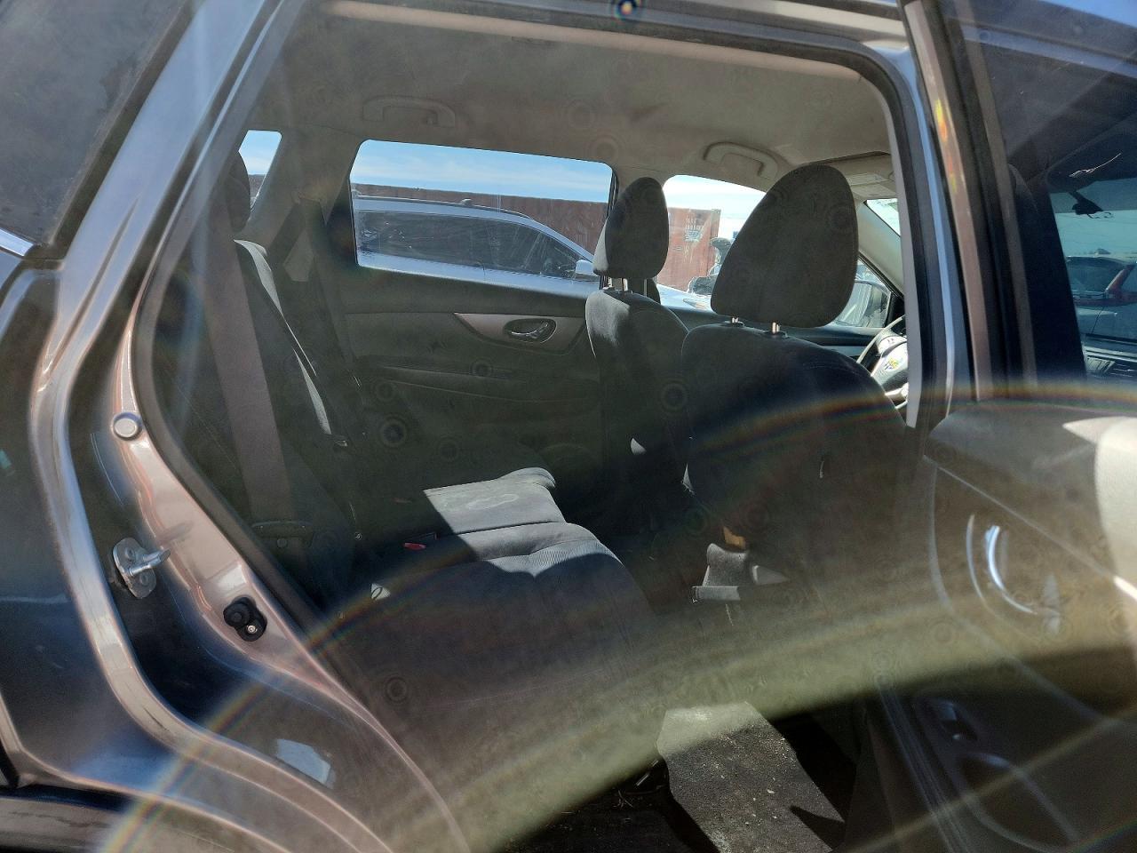 2015 Nissan Rogue S - zdjęcie 11