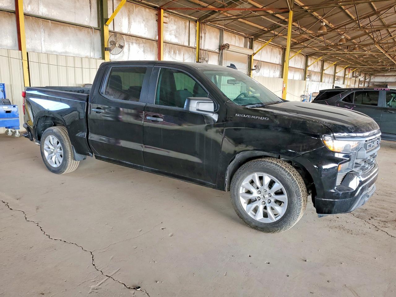 2022 Chevrolet Silverado C1500 Custom - zdjęcie 4