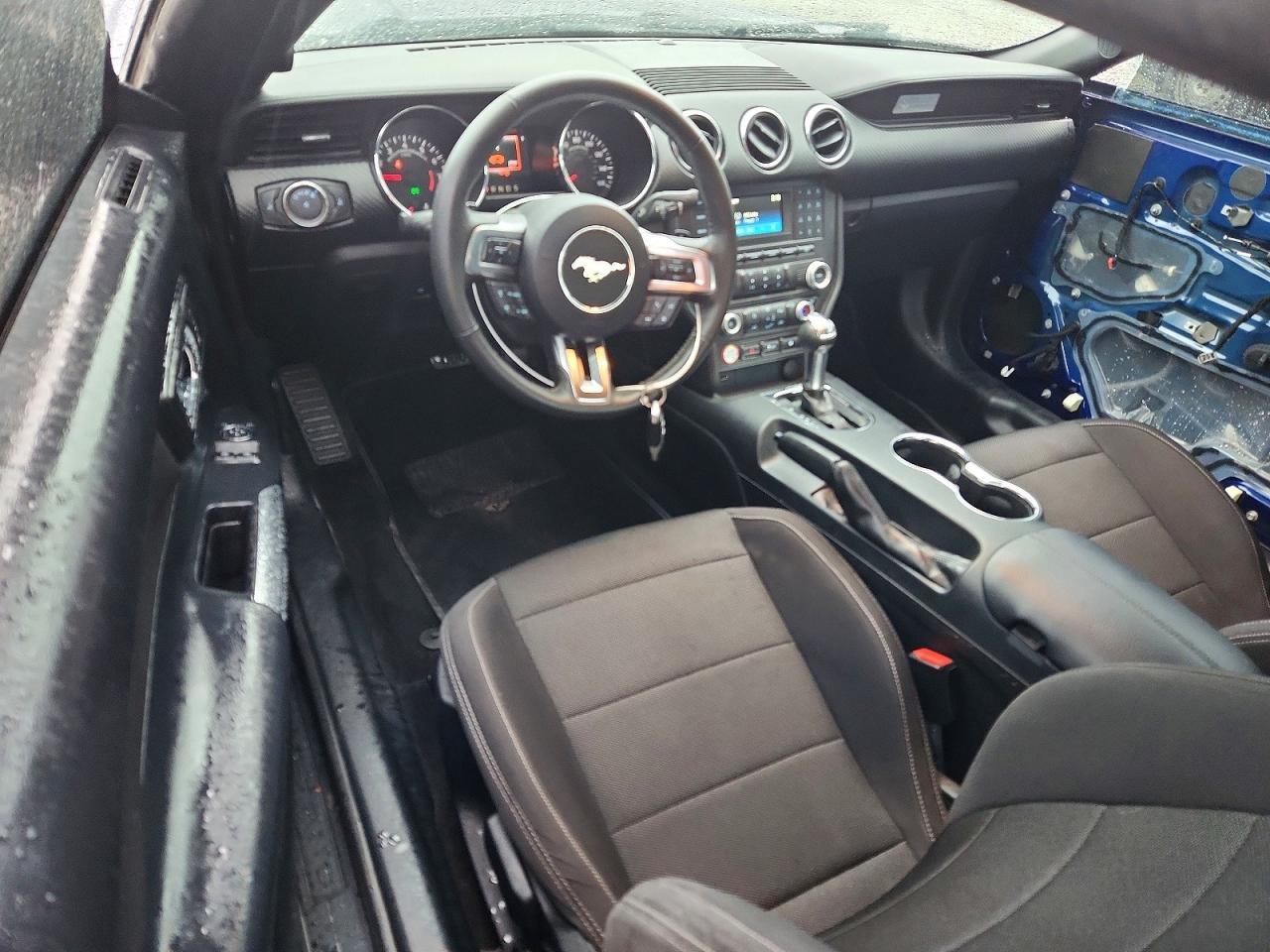 2015 Ford Mustang - zdjęcie 8