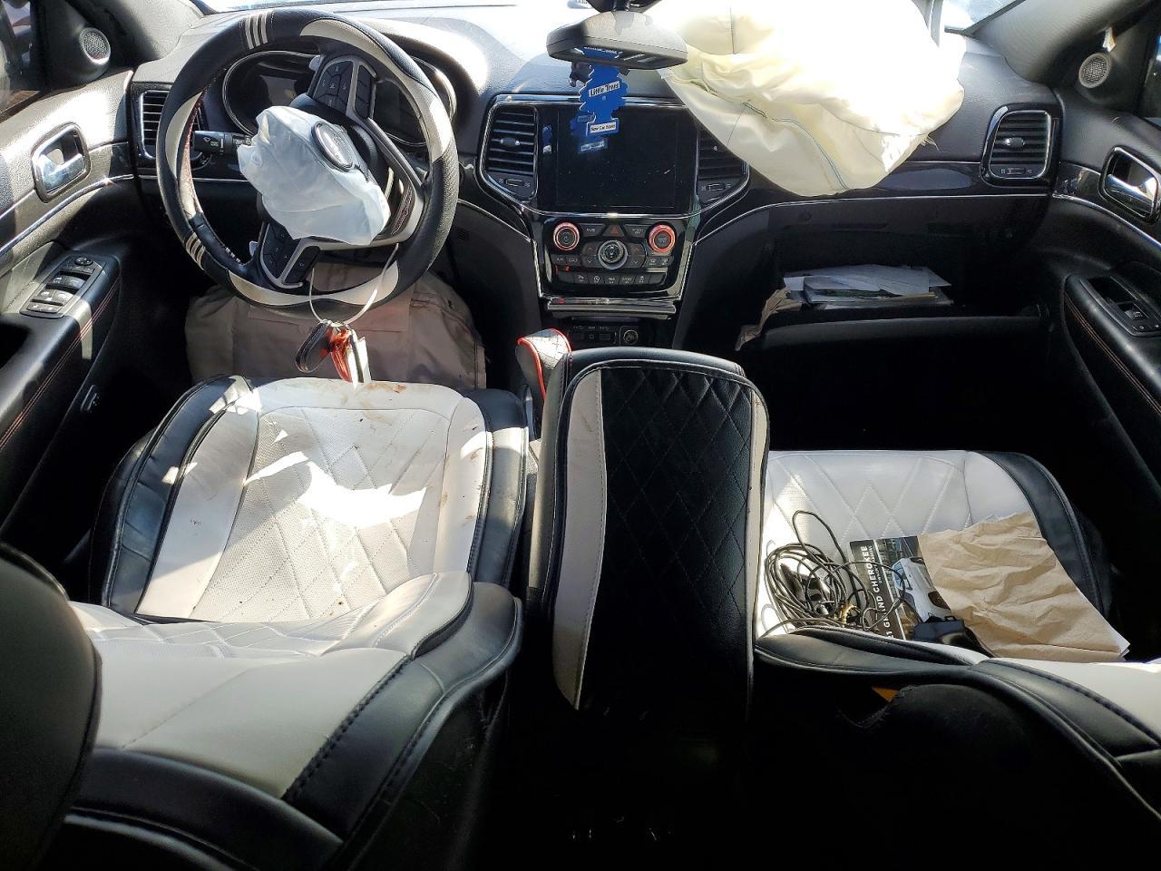 2021 Jeep Grand Cherokee Trailhawk - zdjęcie 8