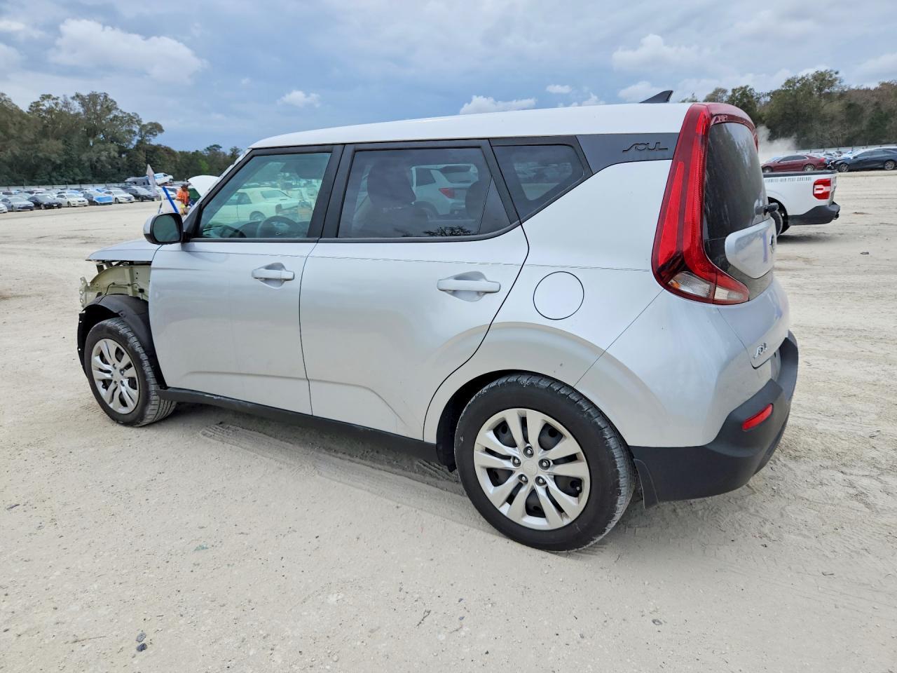 2020 Kia Soul Lx - zdjęcie 2