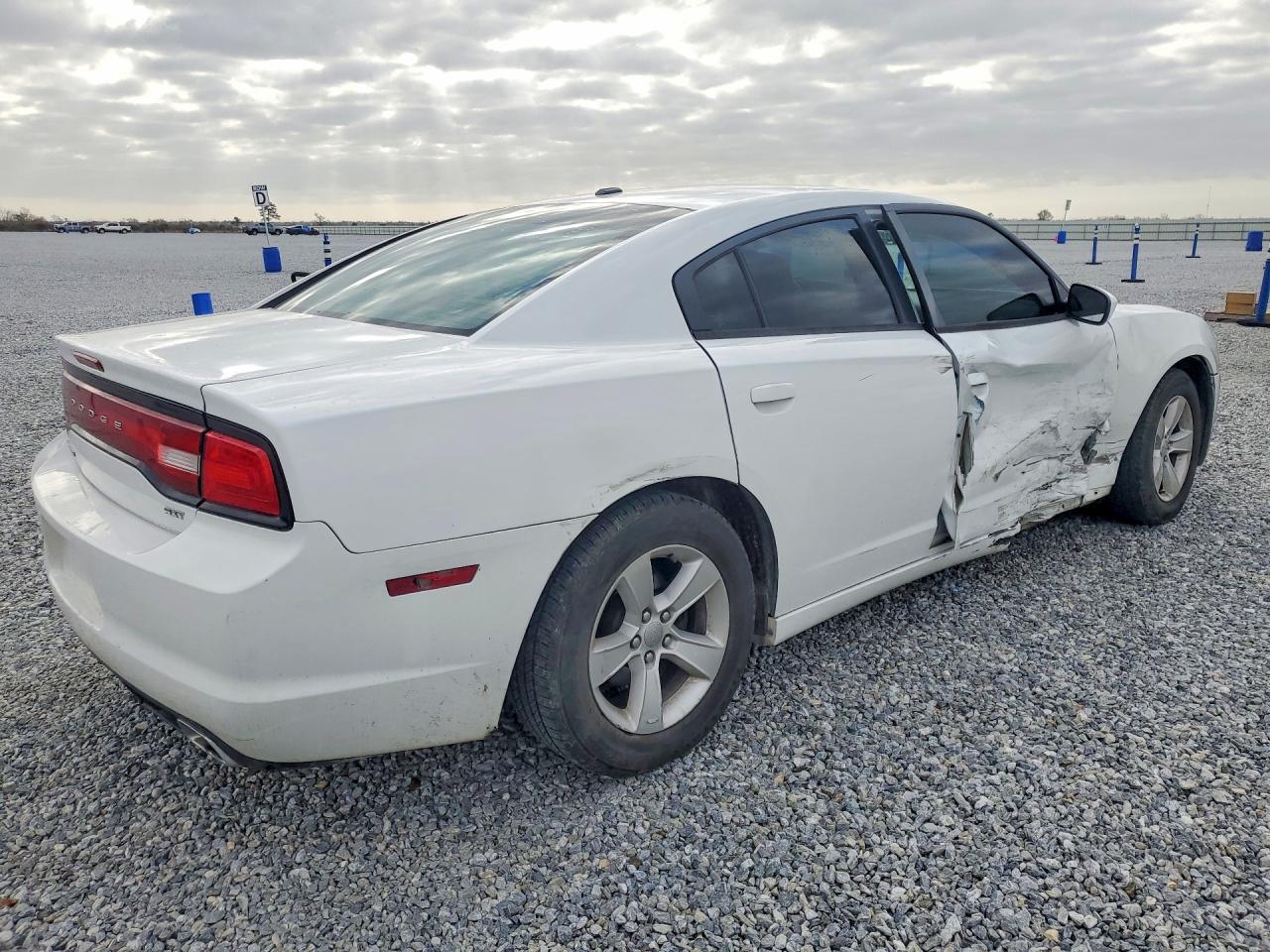 2014 Dodge Charger Sxt - zdjęcie 3