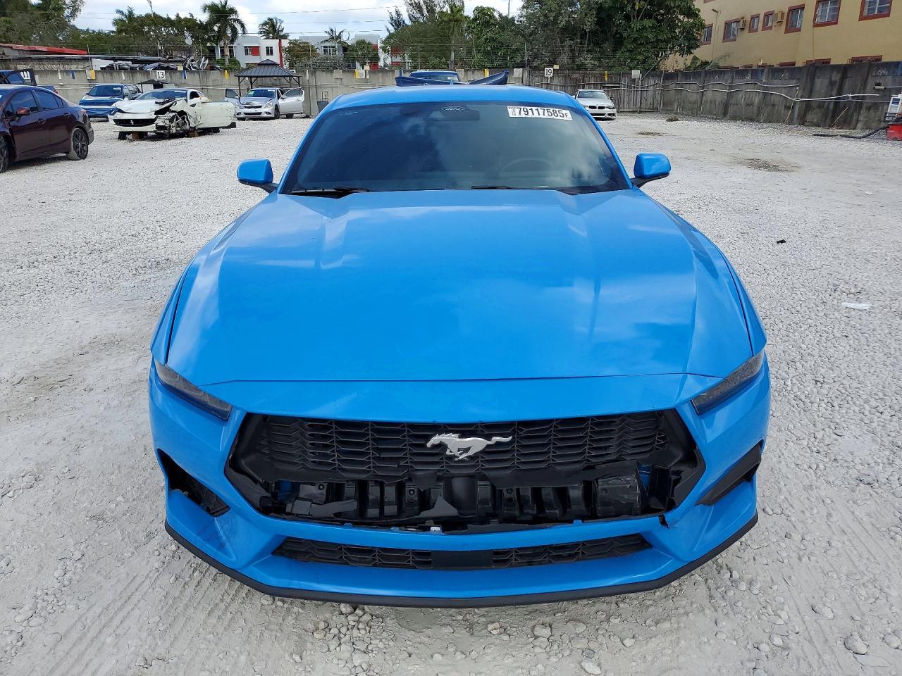 2025 Ford Mustang - zdjęcie 5