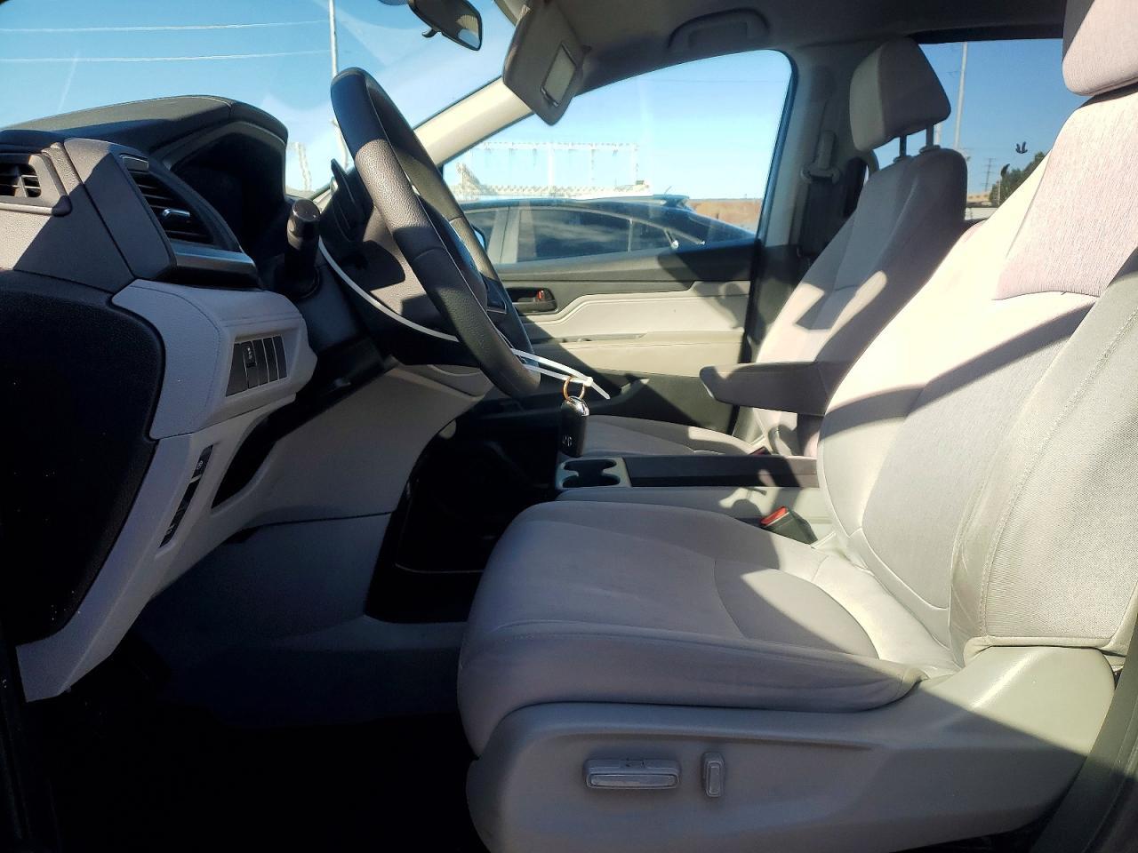 2019 Honda Odyssey Lx - zdjęcie 7