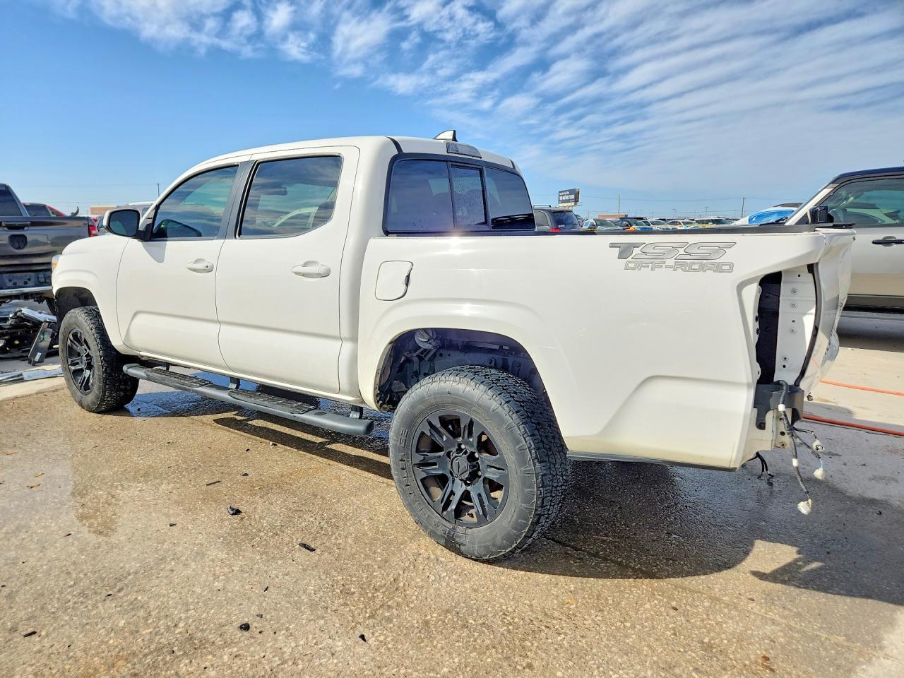 2021 Toyota Tacoma Sr - zdjęcie 2