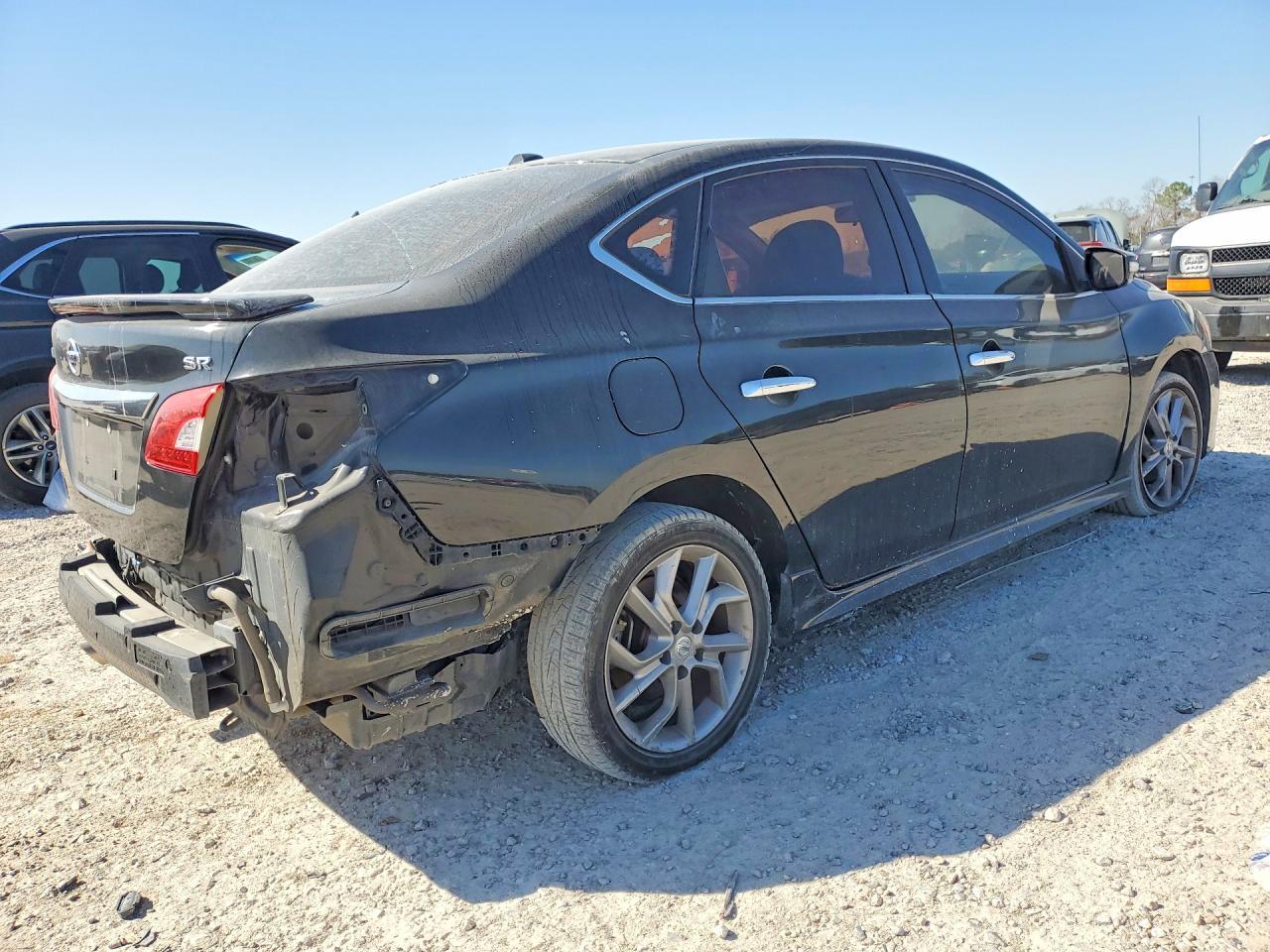 2015 Nissan Sentra S - zdjęcie 3