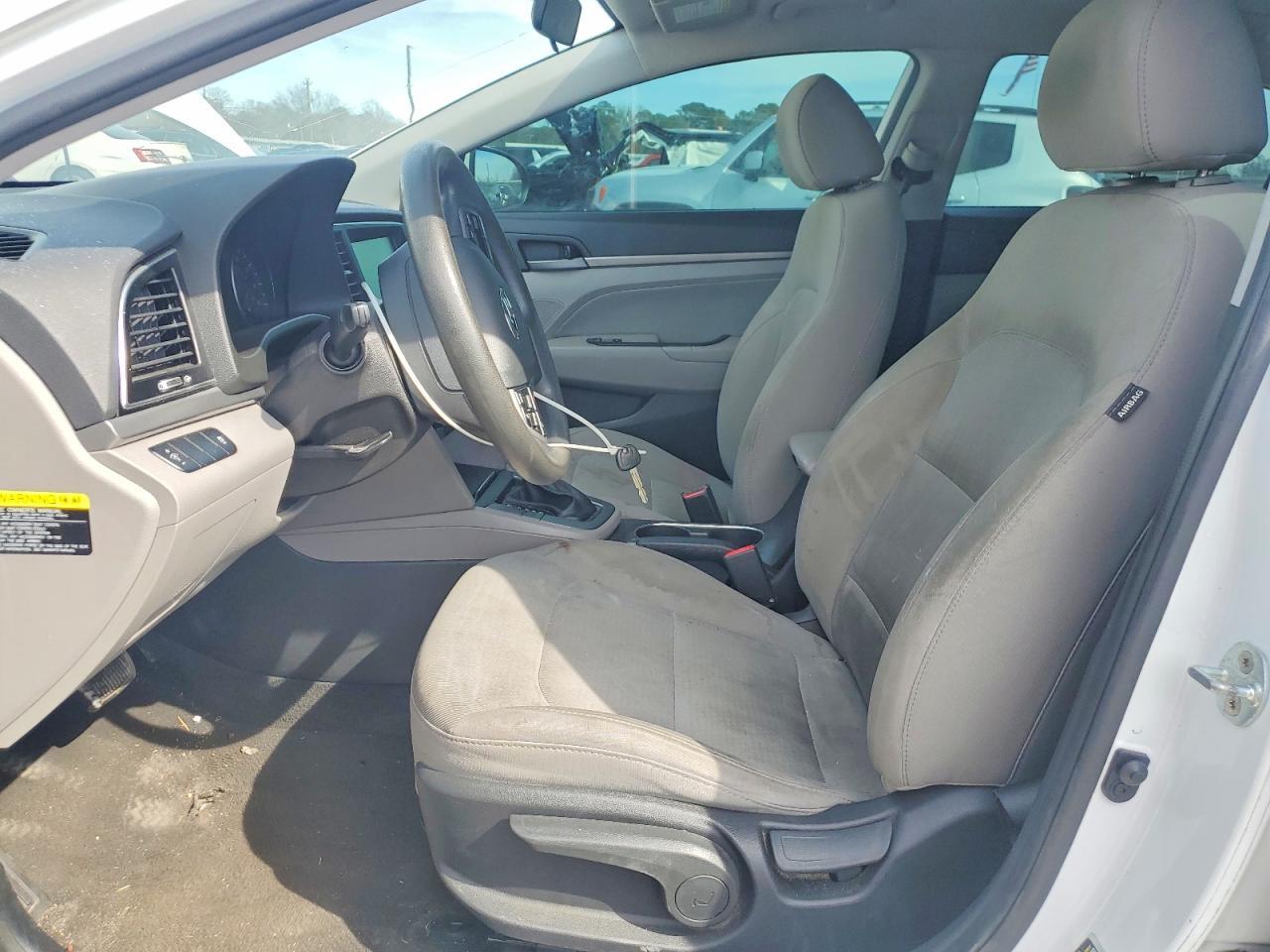 2017 Hyundai Elantra Se - zdjęcie 7