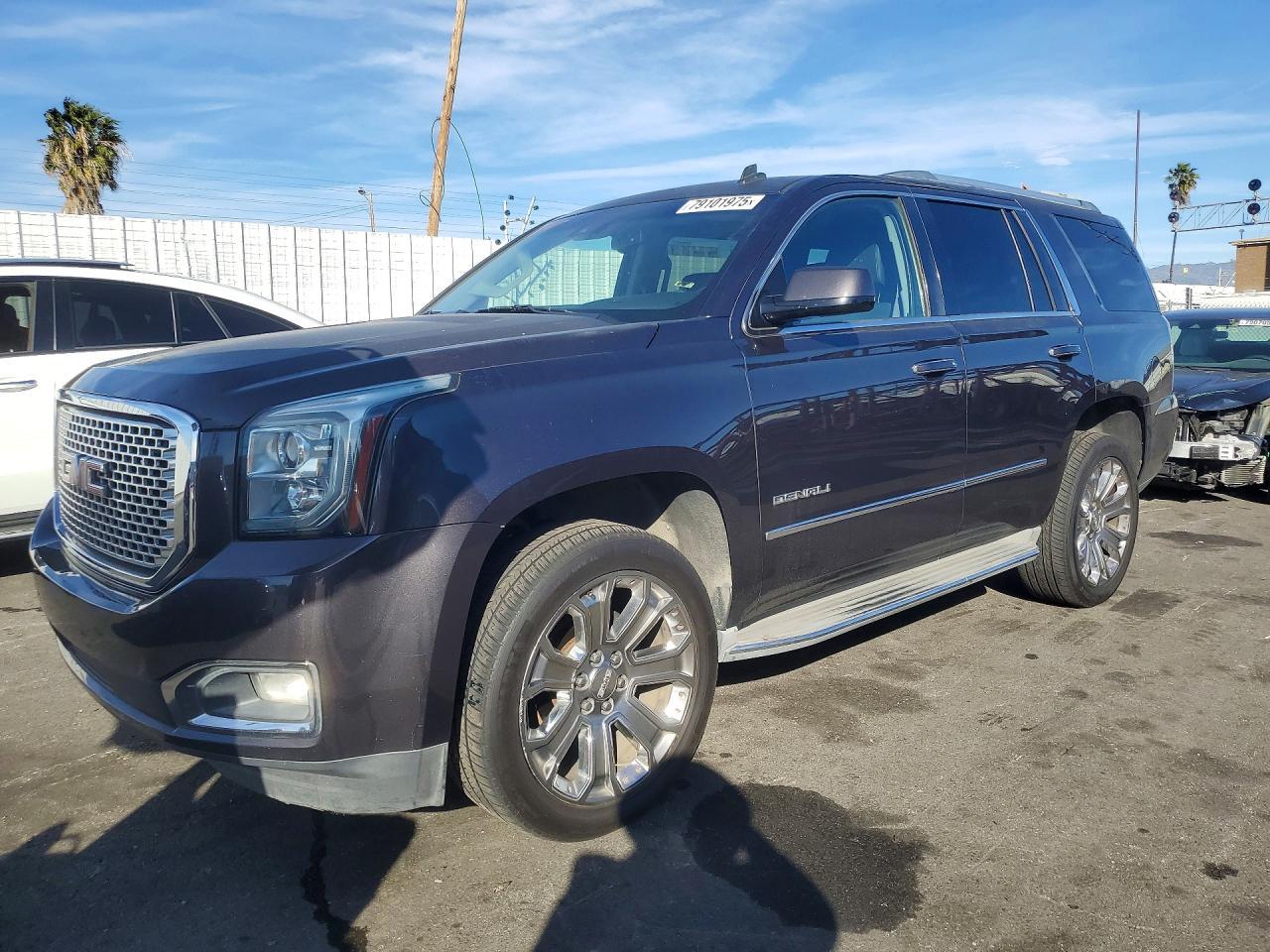 2015 GMC Yukon Denali - zdjęcie główne