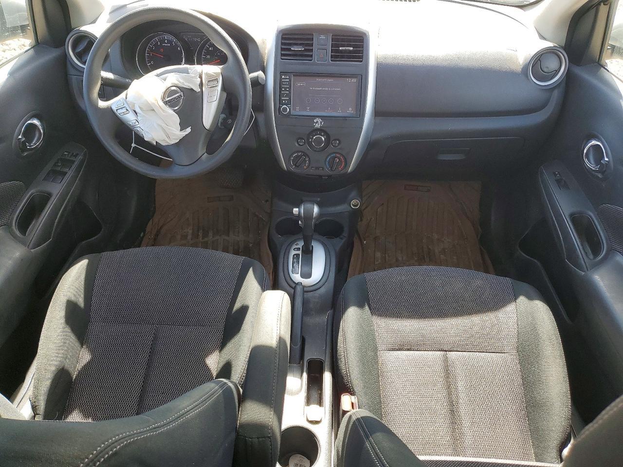 2019 Nissan Versa S - zdjęcie 8