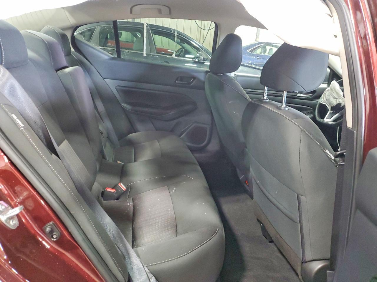 2025 Nissan Altima 2.5 Sv - zdjęcie 10