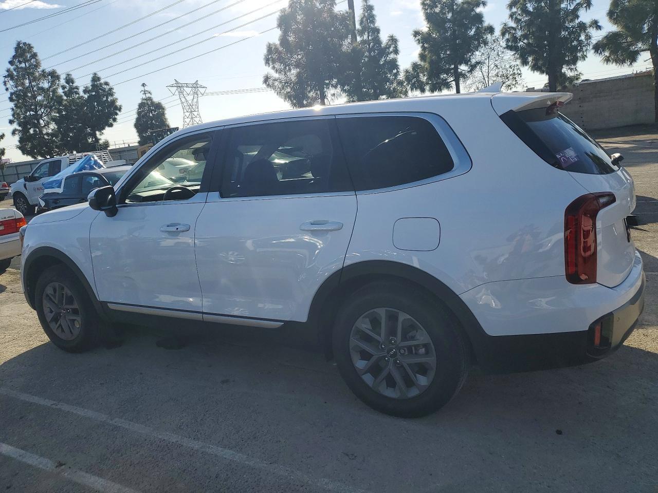 2025 Kia Telluride Lx - zdjęcie 2