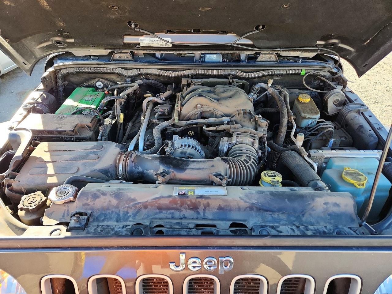 2016 Jeep Wrangler - zdjęcie 12