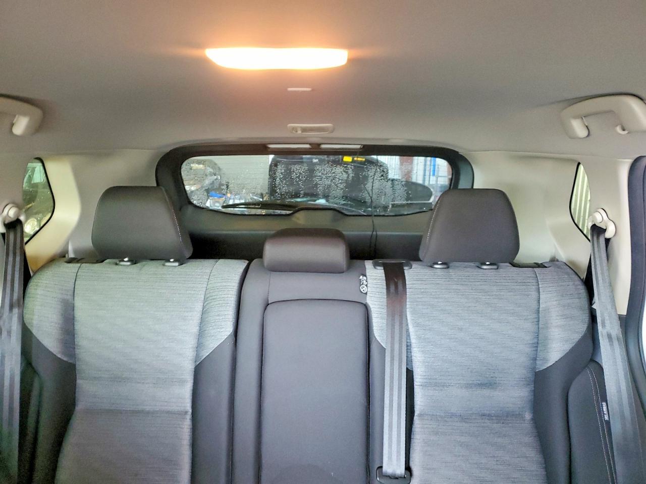 2023 Nissan Rogue Sv - zdjęcie 10