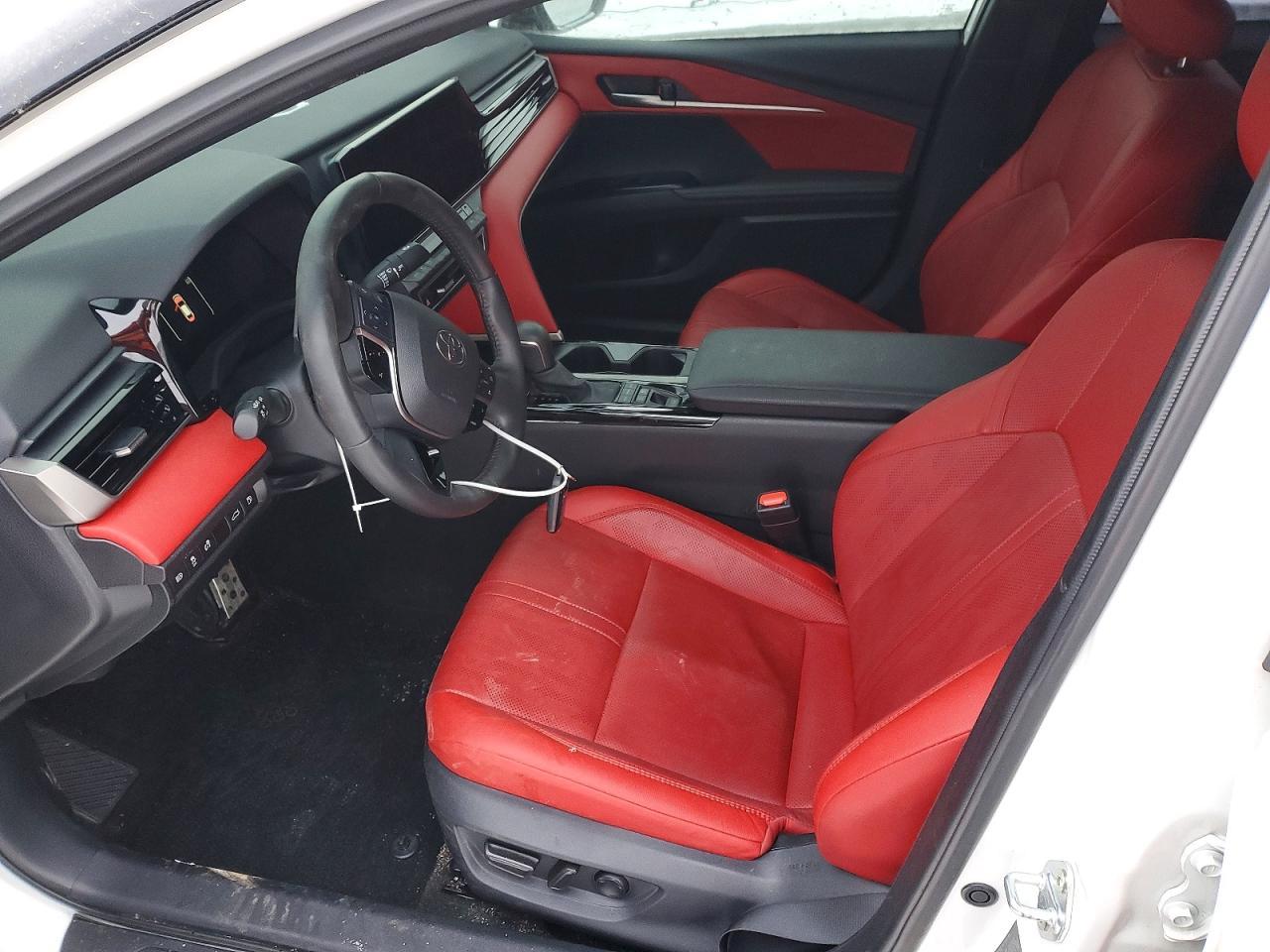 2025 Toyota Camry Xse - zdjęcie 7