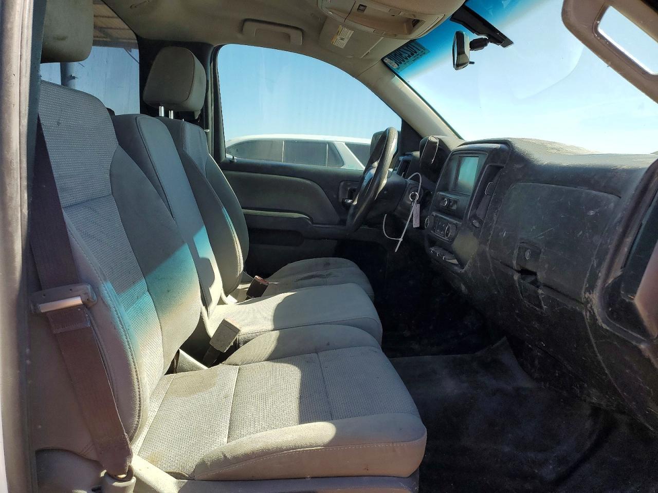 2017 Chevrolet Silverado C1500 - zdjęcie 10