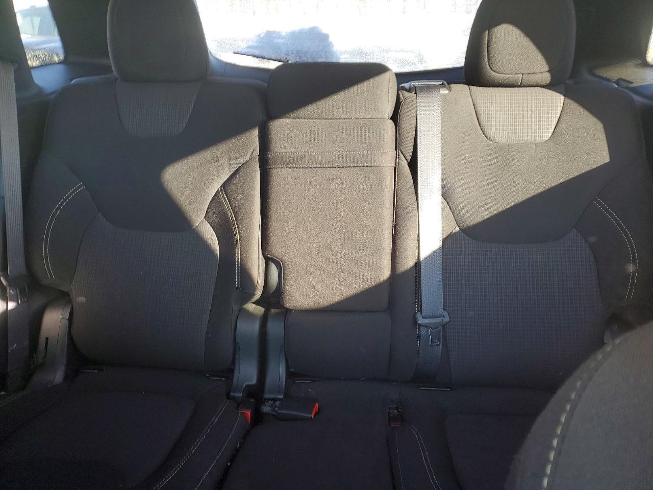 2015 Jeep Cherokee Latitude - zdjęcie 10