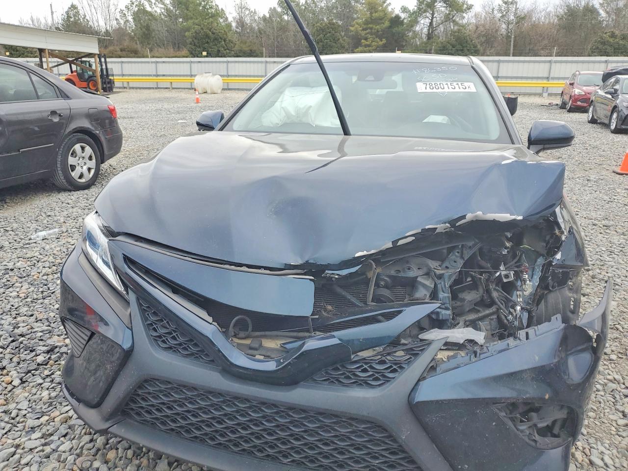 2020 Toyota Camry Se - zdjęcie 5