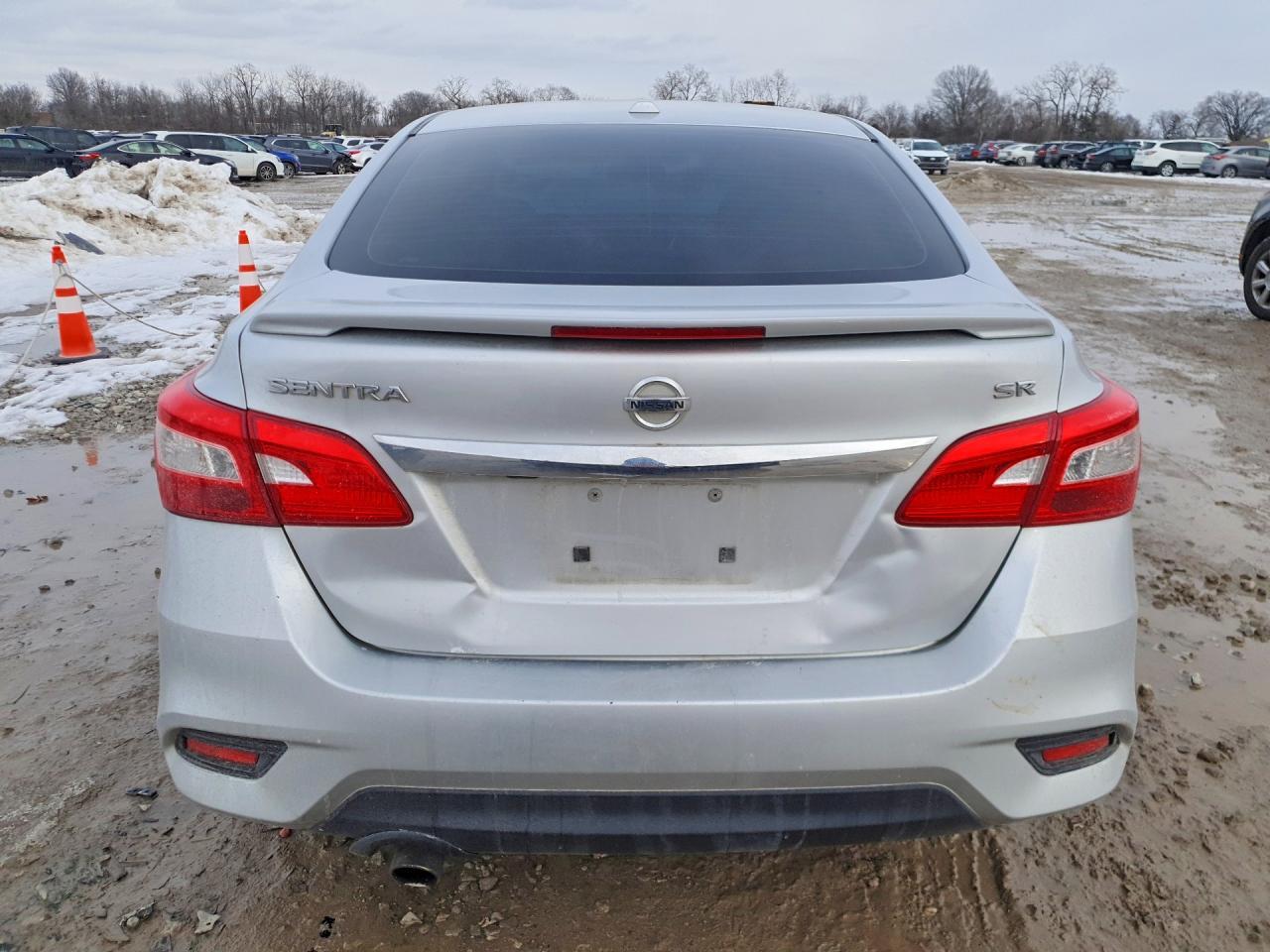 2019 Nissan Sentra S - zdjęcie 6