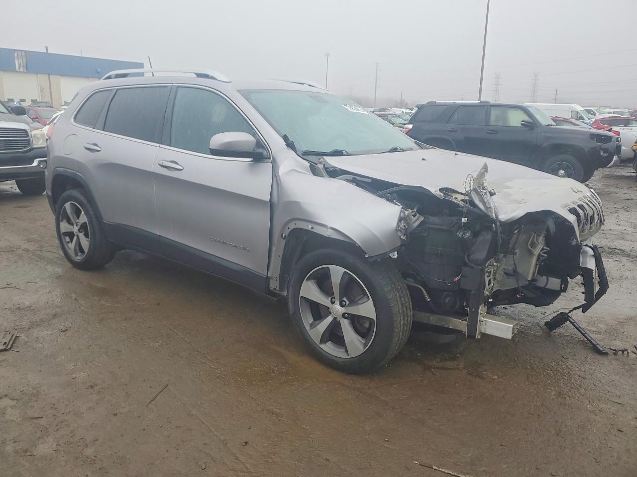2019 Jeep Cherokee Limited - zdjęcie 4
