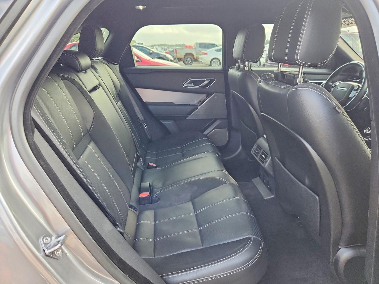 2020 Land Rover Range Rover Velar R-Dynamic S - zdjęcie 11