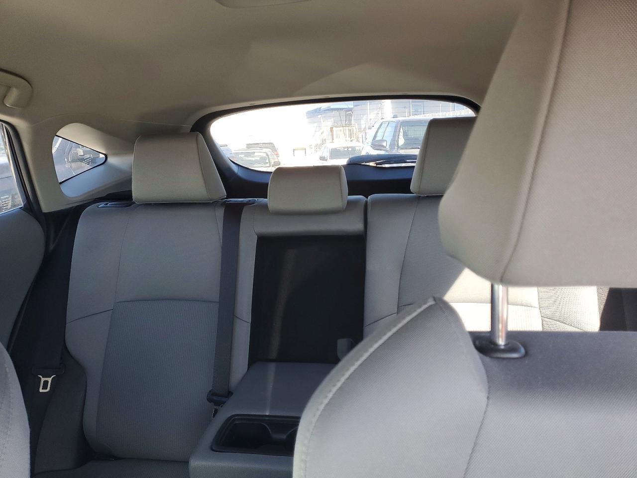 2021 Toyota Venza Le - zdjęcie 10