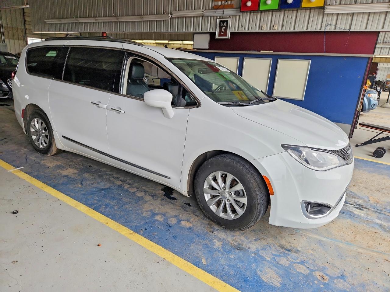 2019 Chrysler Pacifica Touring L - zdjęcie 4