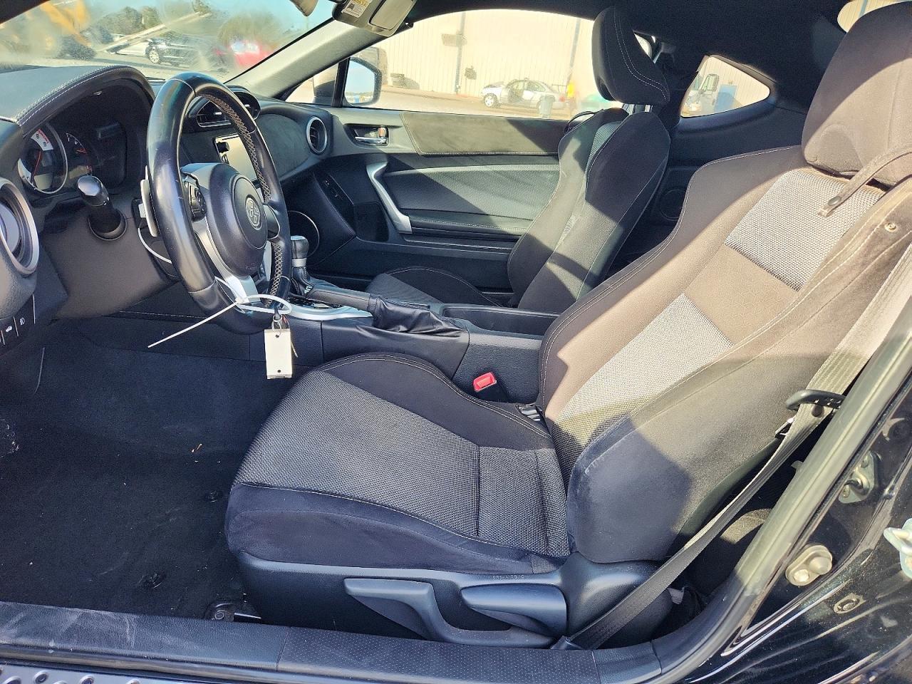 2017 Toyota 86 Base - zdjęcie 7