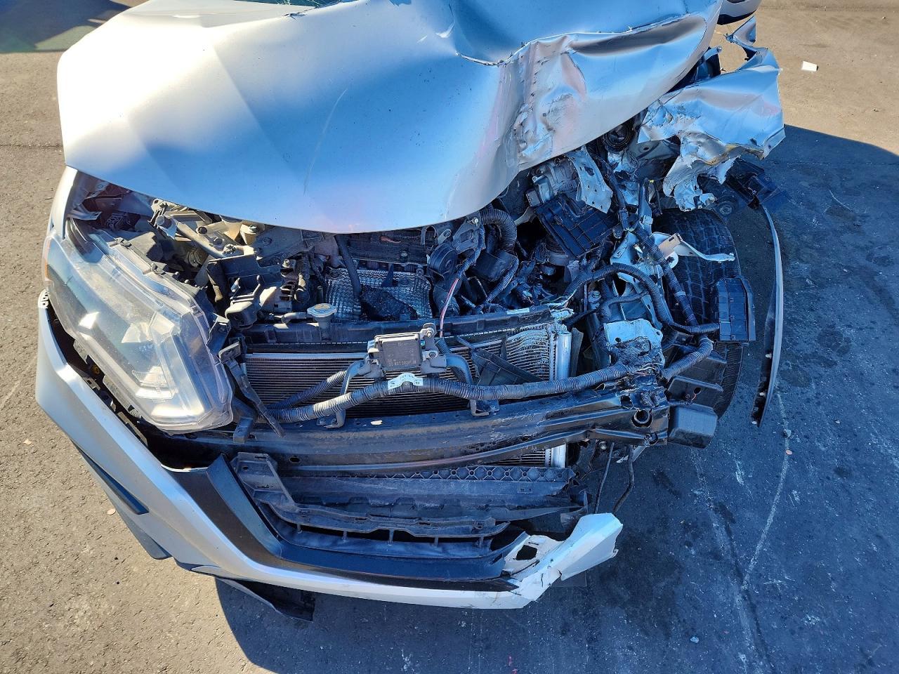 2020 Nissan Rogue Sv - zdjęcie 12