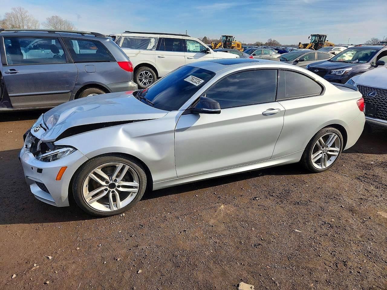 2015 BMW 228 Xi Sulev - zdjęcie główne