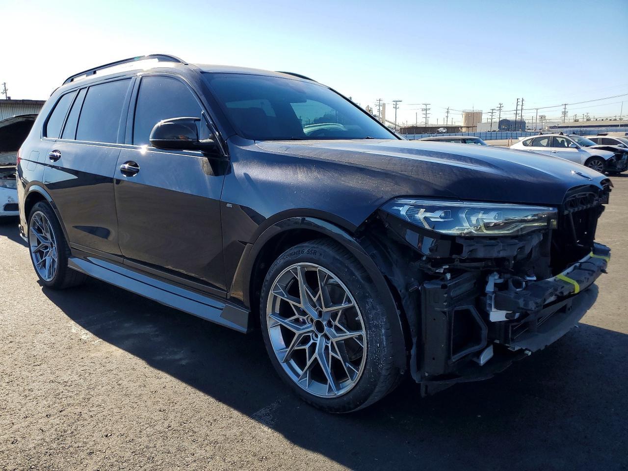 2020 BMW X7 xDrive40I - zdjęcie 4