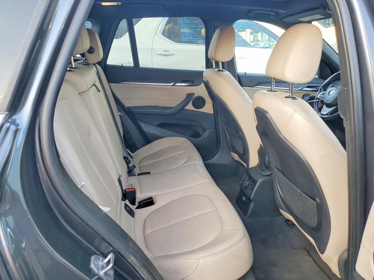 2017 BMW X1 Sdrive28I - zdjęcie 11