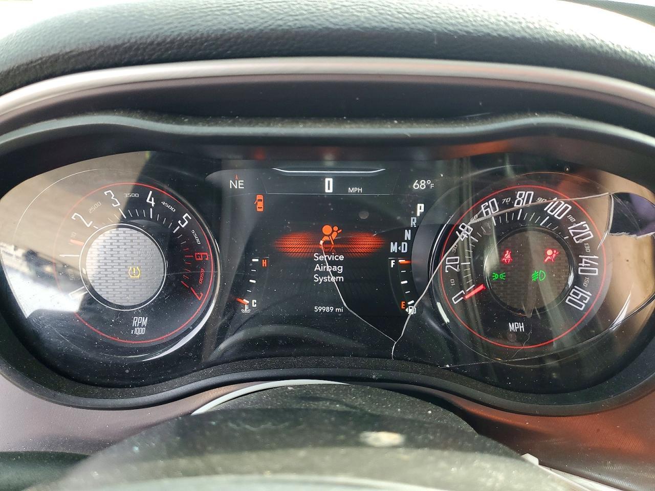 2022 Dodge Challenger R - zdjęcie 9