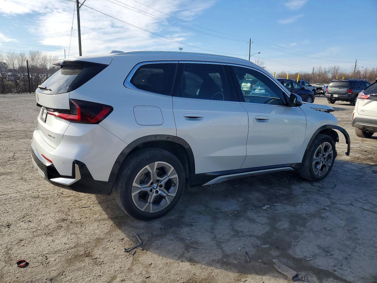 2024 BMW X1 xDrive28I - zdjęcie 3