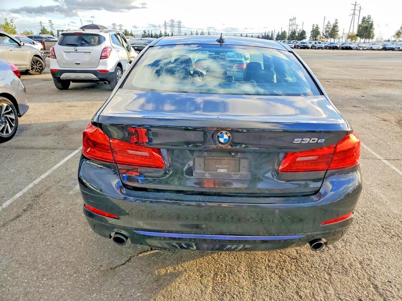 2019 BMW 530E - zdjęcie 6